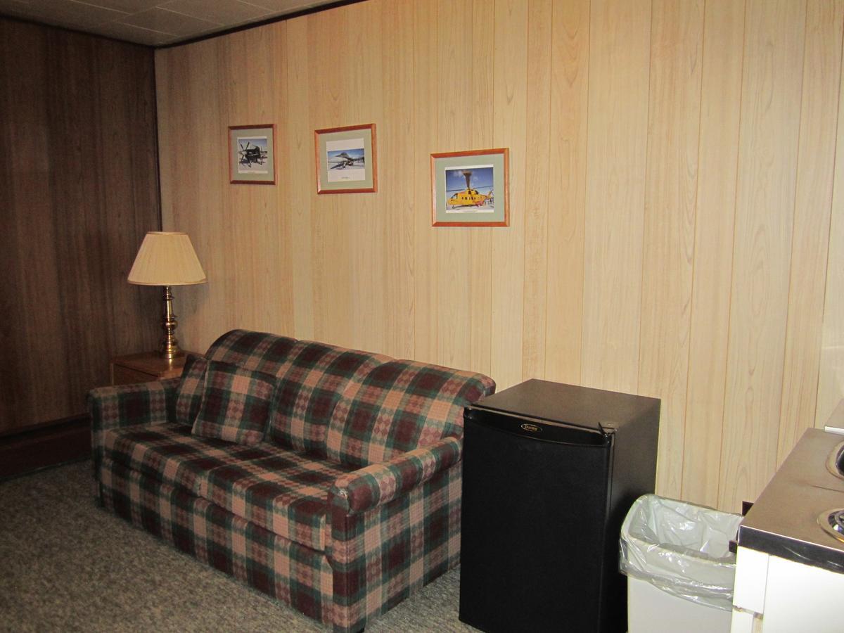 Airport Chalet Whitehorse Zewnętrze zdjęcie